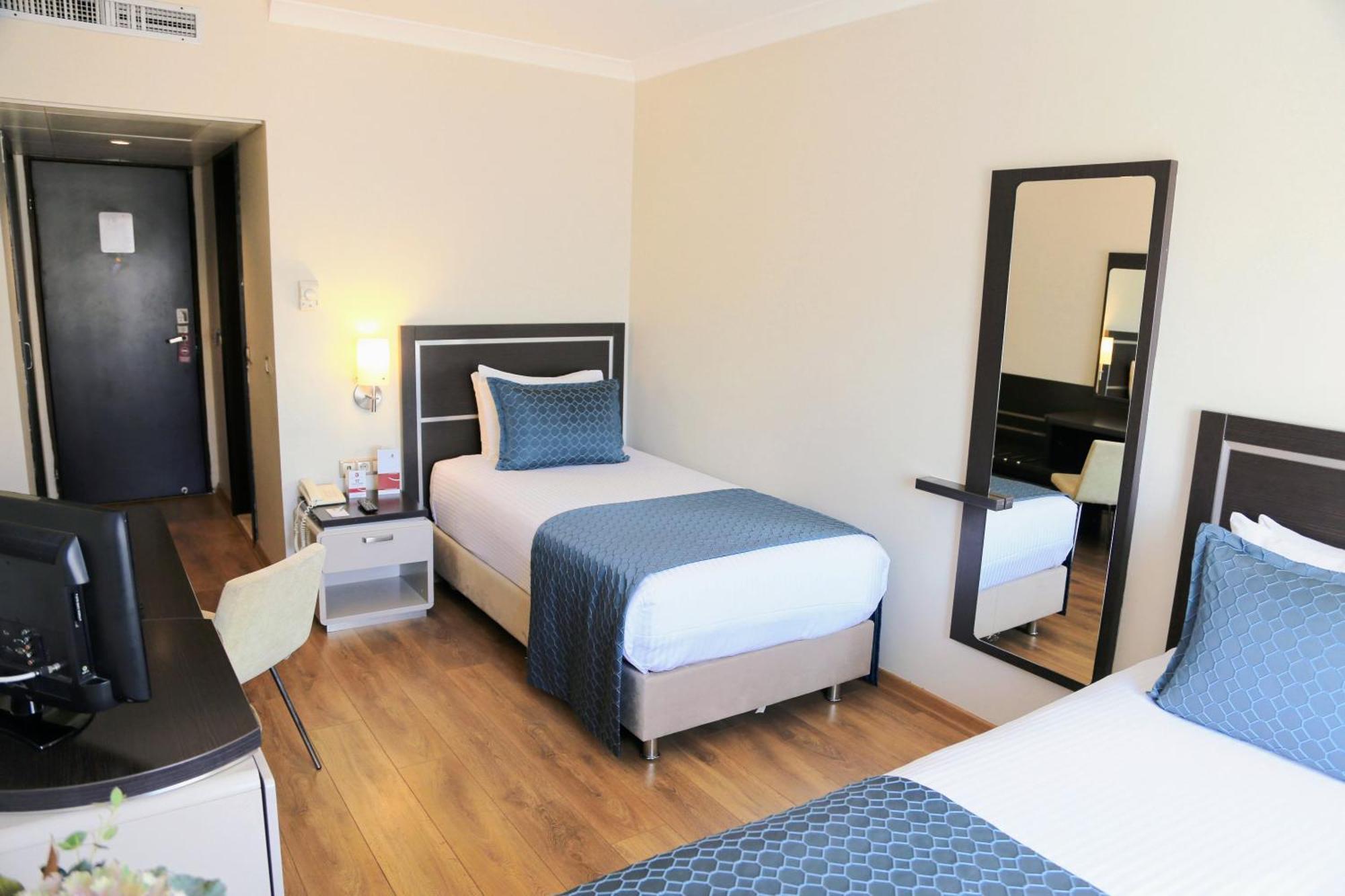 Hotel Kaya Prestige 4*